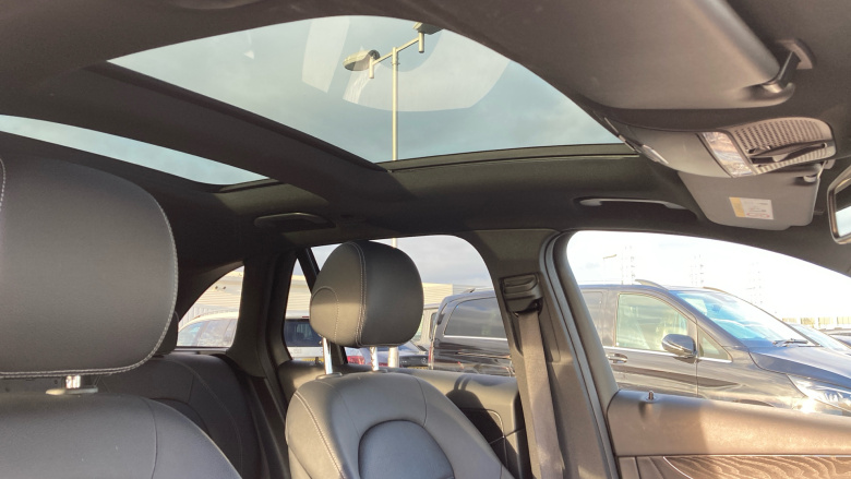 Mercedes-Benz GLC 250 4Matic AMG Night Edition 5dr 9G-Tronic Petrol Estate